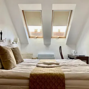 Opera16 Guestrooms Budapesta