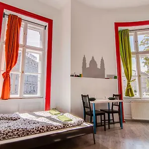  Hostal Pal's Mini